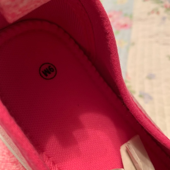 Slip on sneakers - Picture 2 of 3